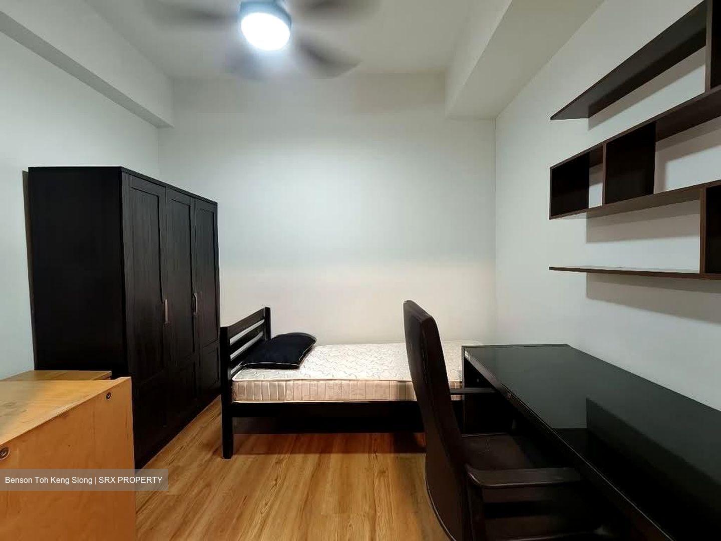 Adelphi Park Estate (D20), Terrace #566360671